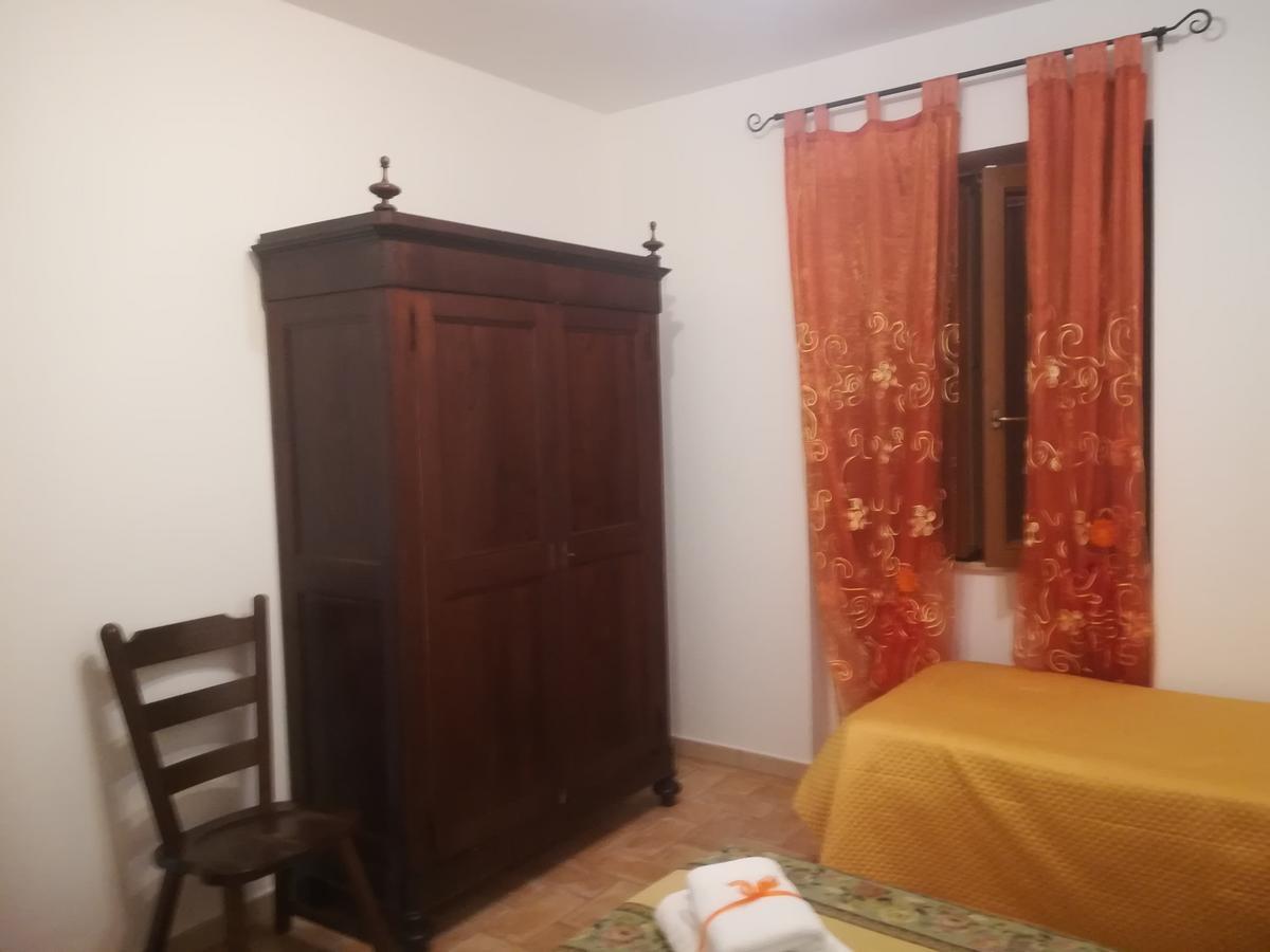 לינה וארוחת בוקר Borgo Montenero Le Terre Di Bac מראה חיצוני תמונה